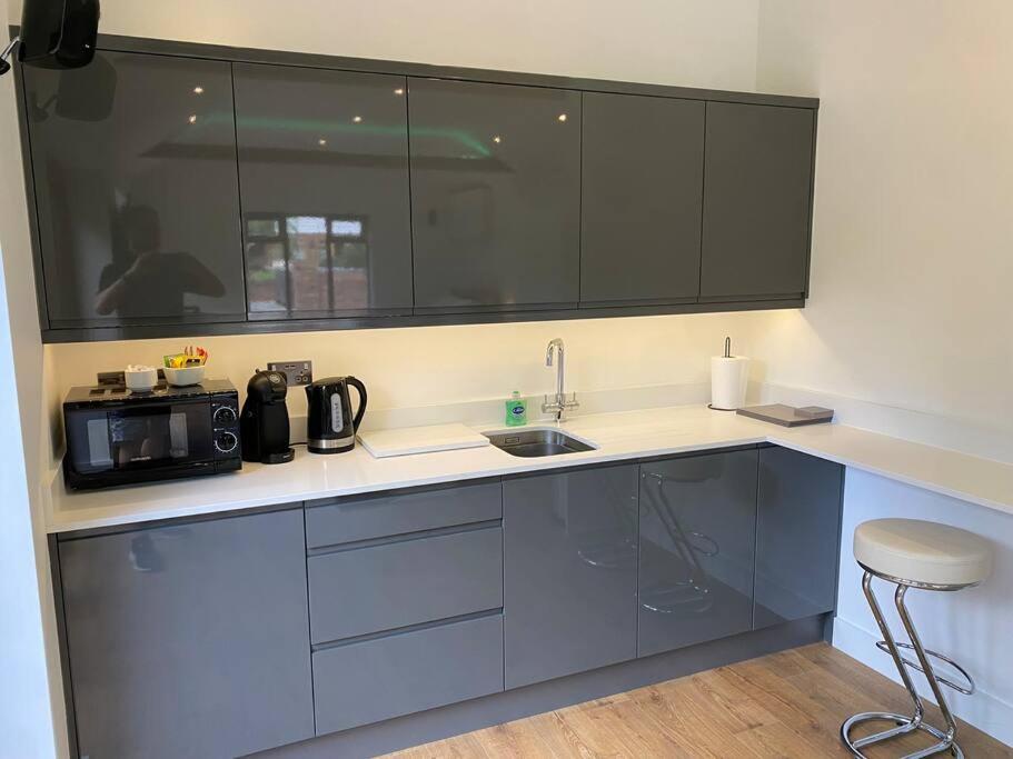 Stansted Airport Luxury Annexe With Parking. Apartment Birchanger Exterior foto