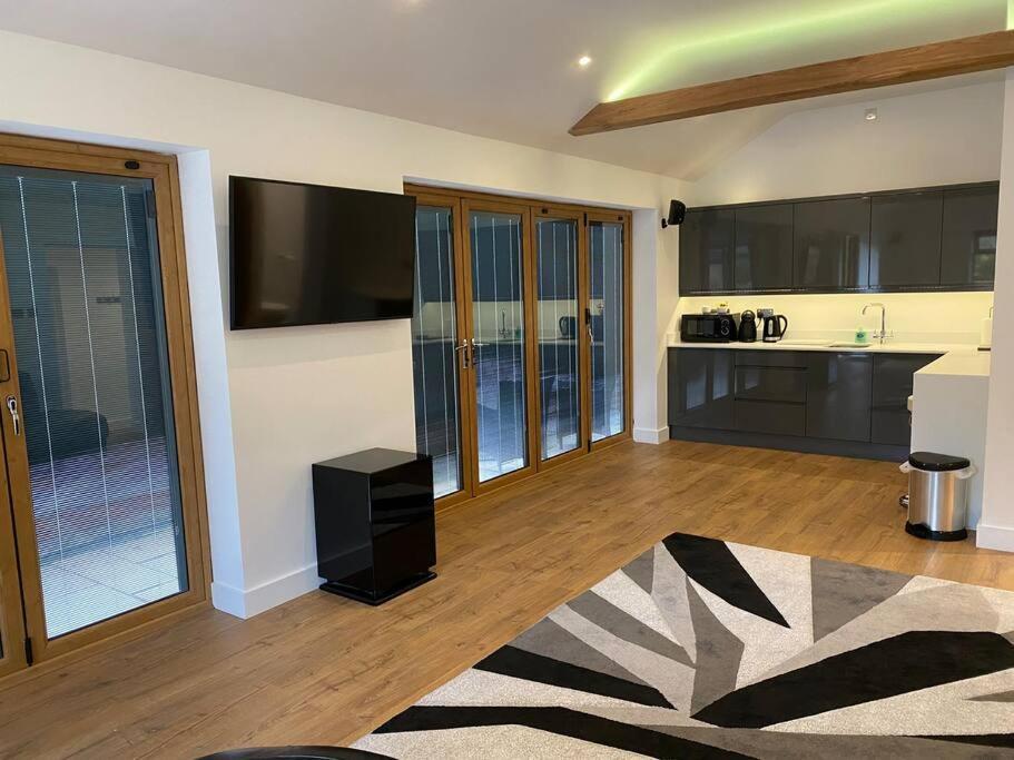 Stansted Airport Luxury Annexe With Parking. Apartment Birchanger Exterior foto