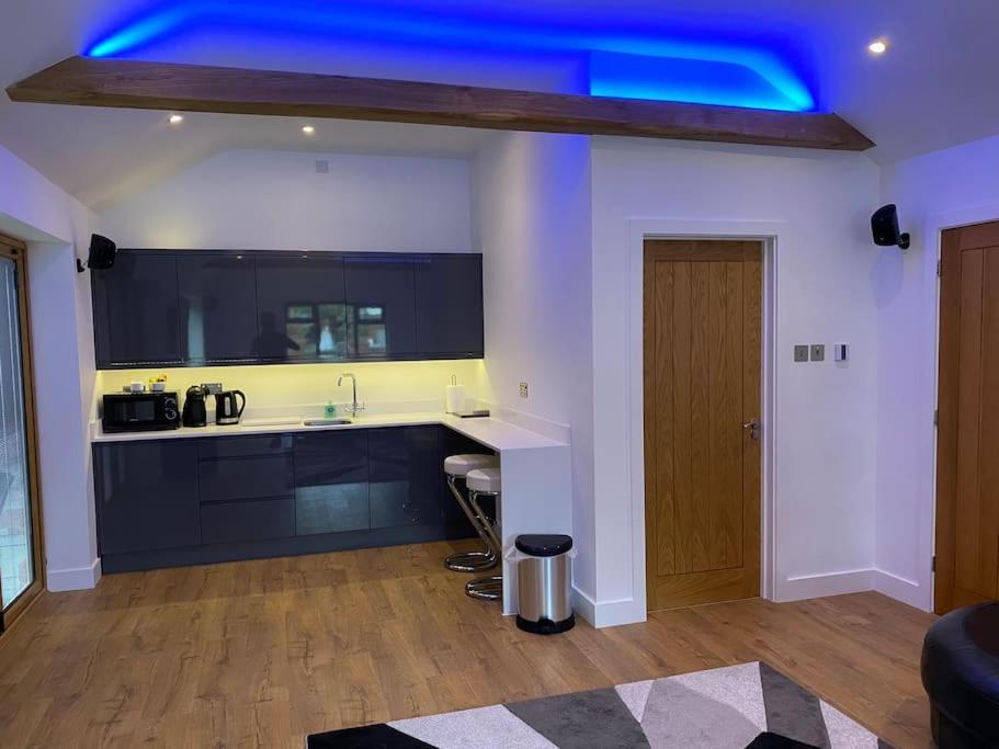 Stansted Airport Luxury Annexe With Parking. Apartment Birchanger Exterior foto